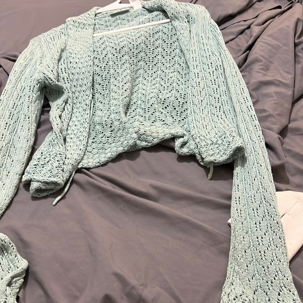 To cover up over another shirt
